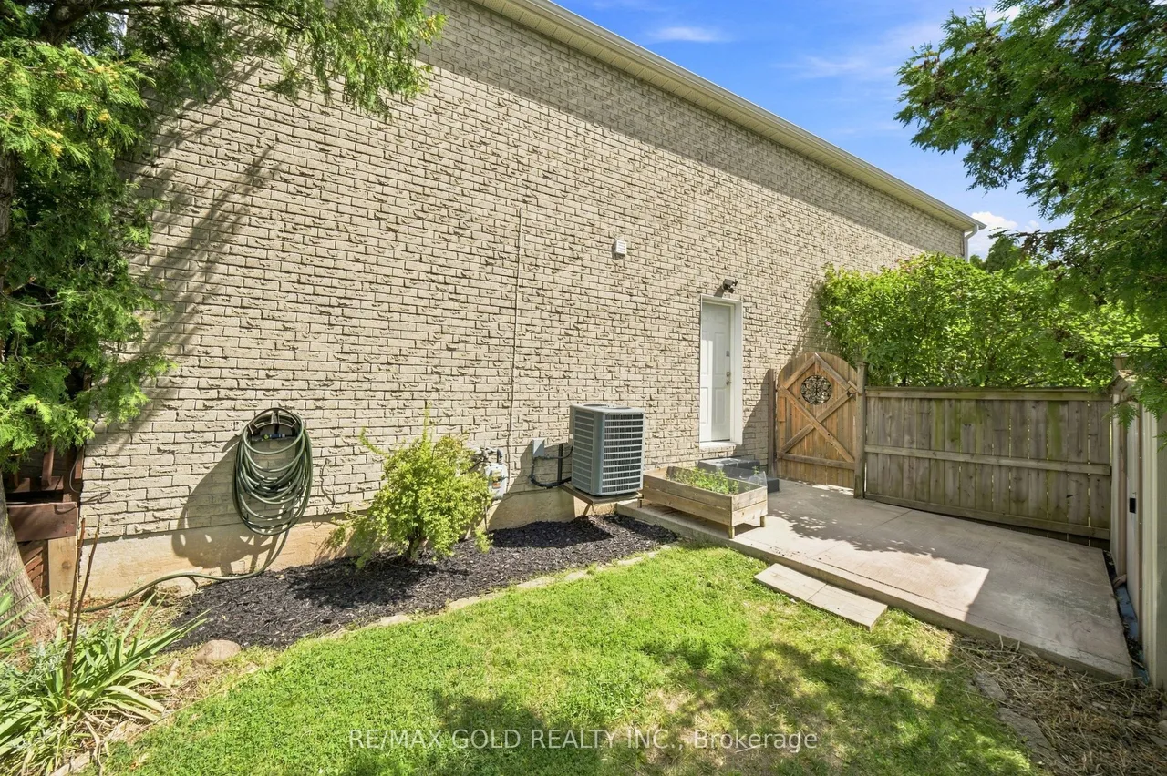 391 Assiniboine Trail — photo 45