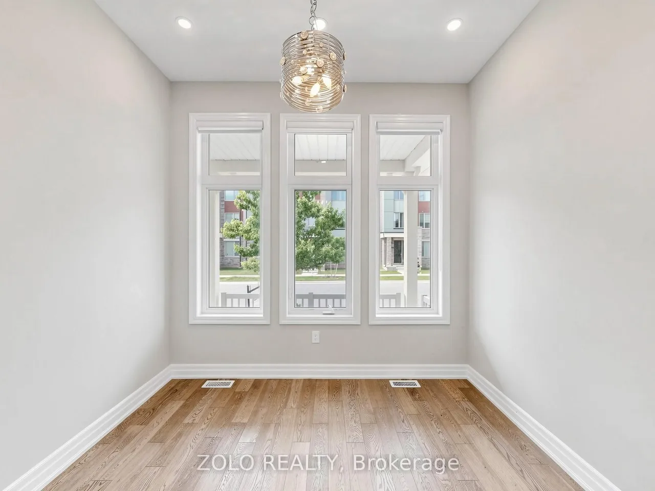 3061 William Cutmore Boulevard — photo 3