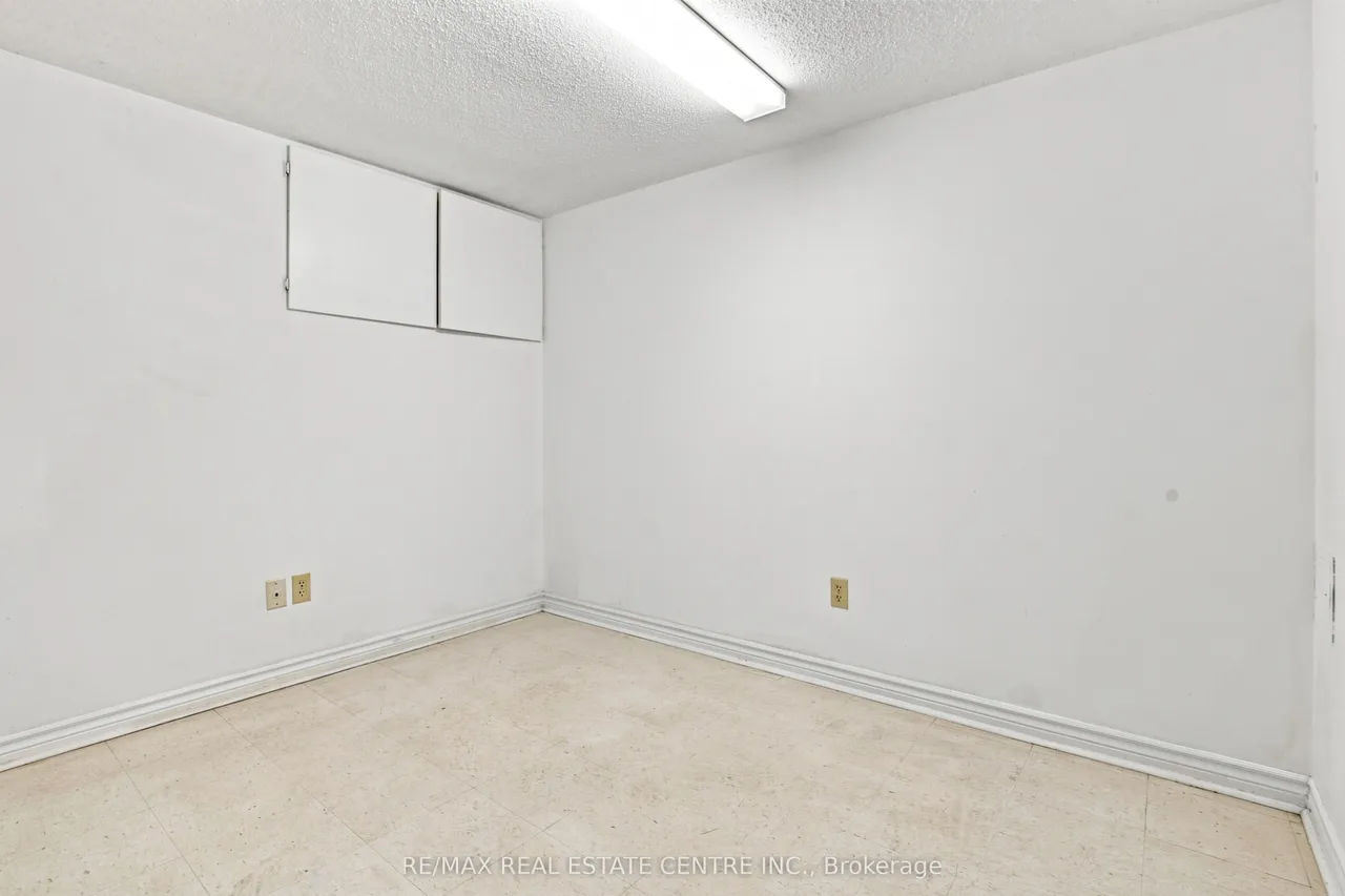 44 Franklin Court — photo 25