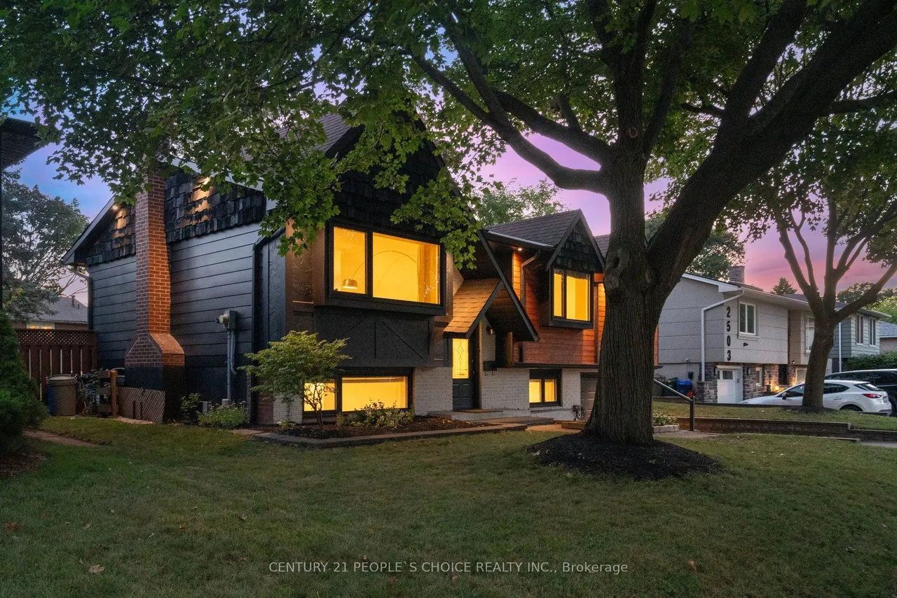 2505 Yarmouth Crescent — photo 3