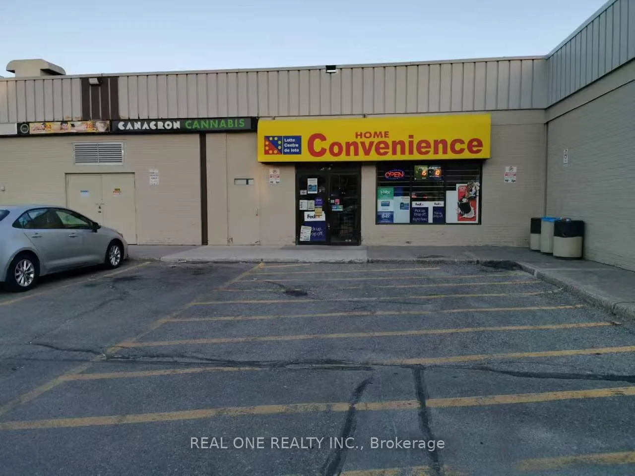 1151 Dundas Street