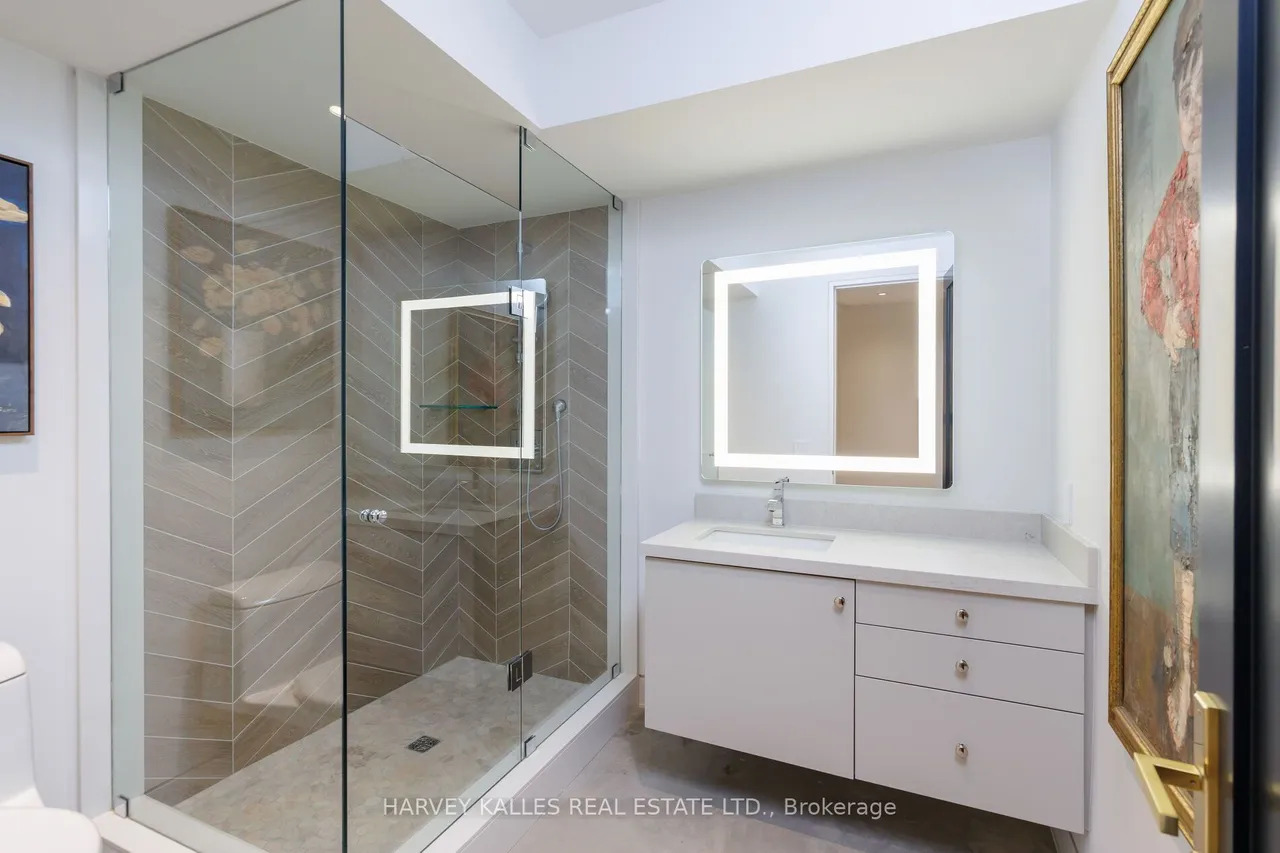 66 Thorncrest Road — photo 34