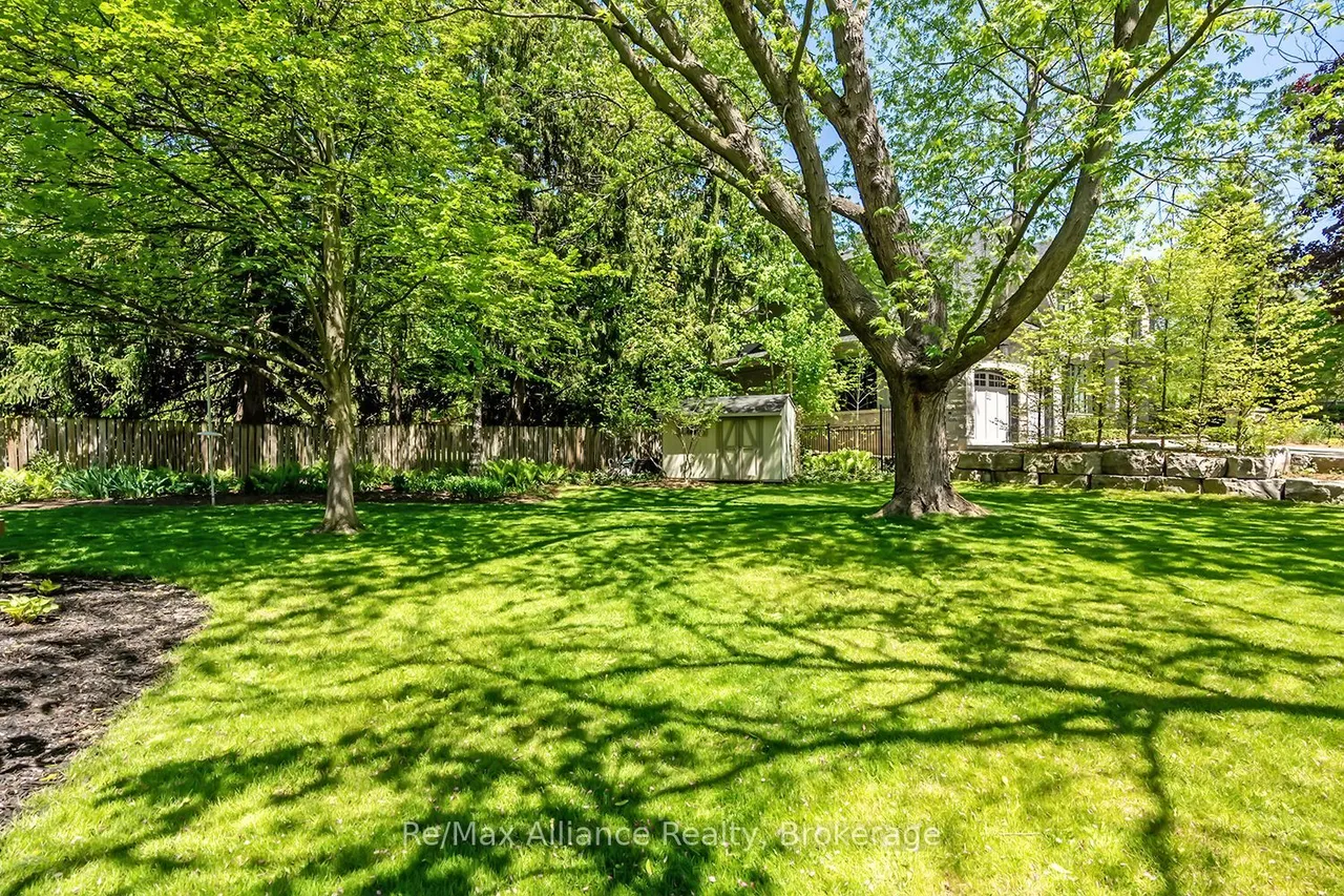 183 Westminster Drive — photo 44