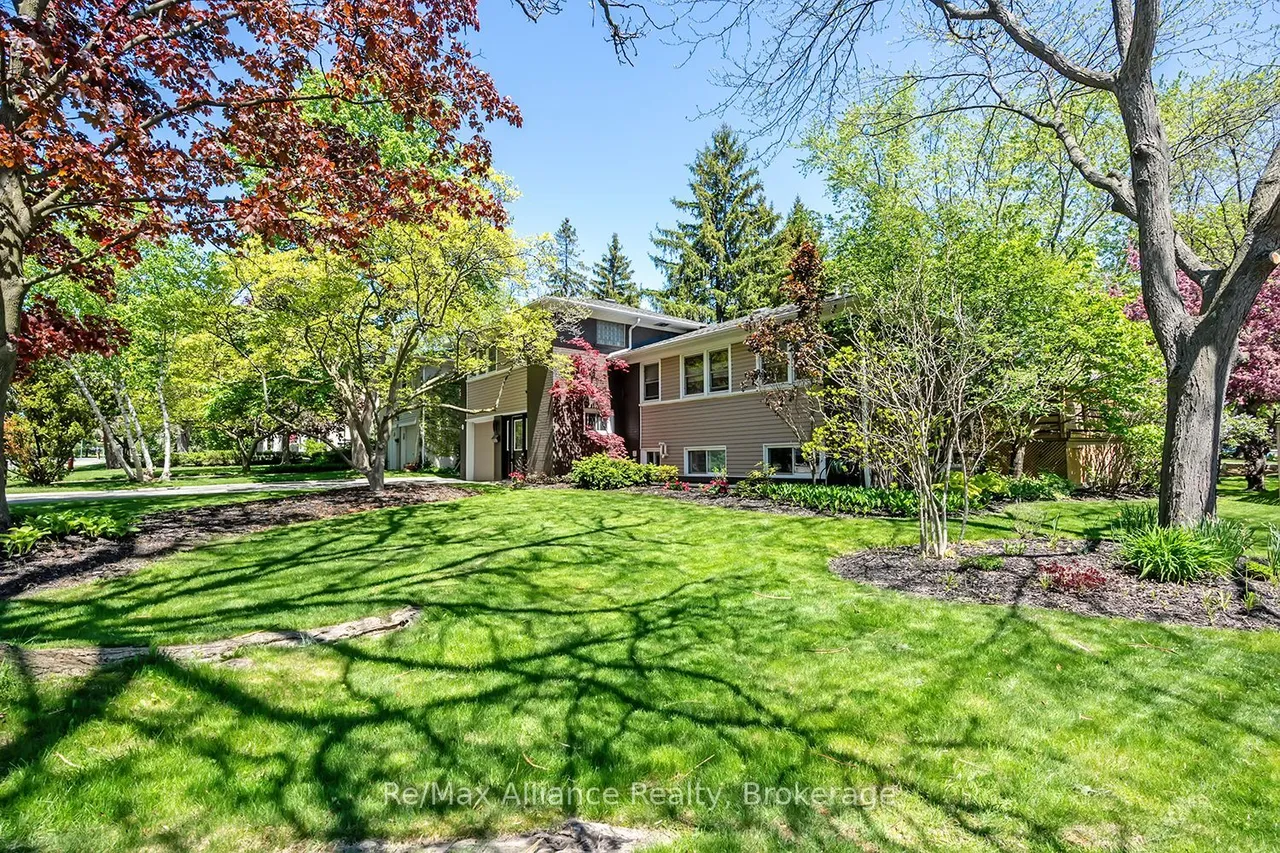 183 Westminster Drive — photo 2