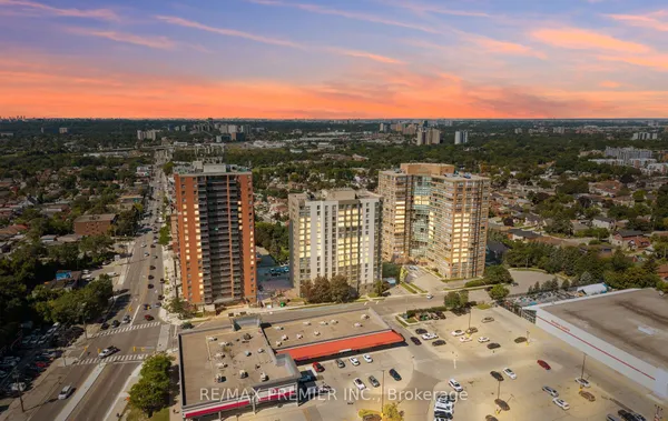 2470 Eglinton Avenue W — photo 2