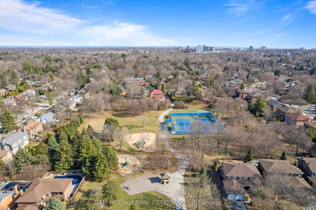 1653 Sherwood Forrest Circle — photo 49
