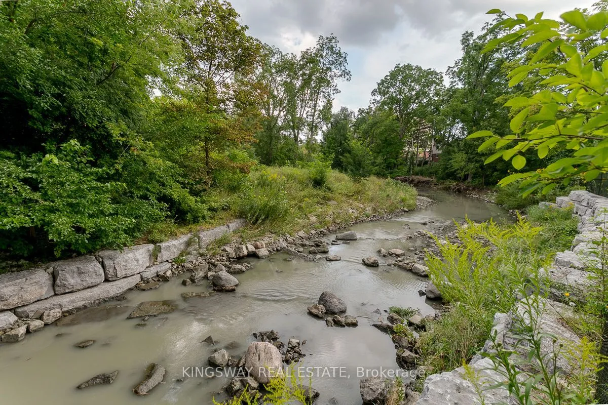 3175 Kirwin Avenue — photo 31