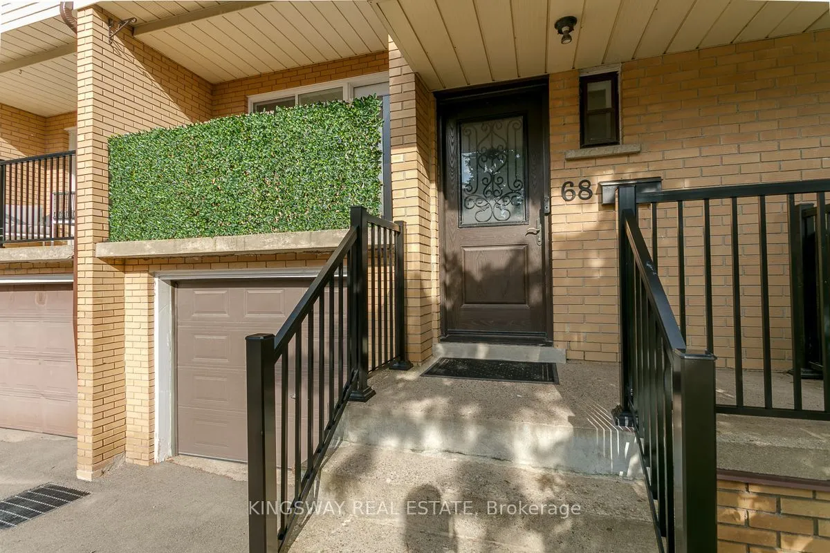 3175 Kirwin Avenue — photo 3