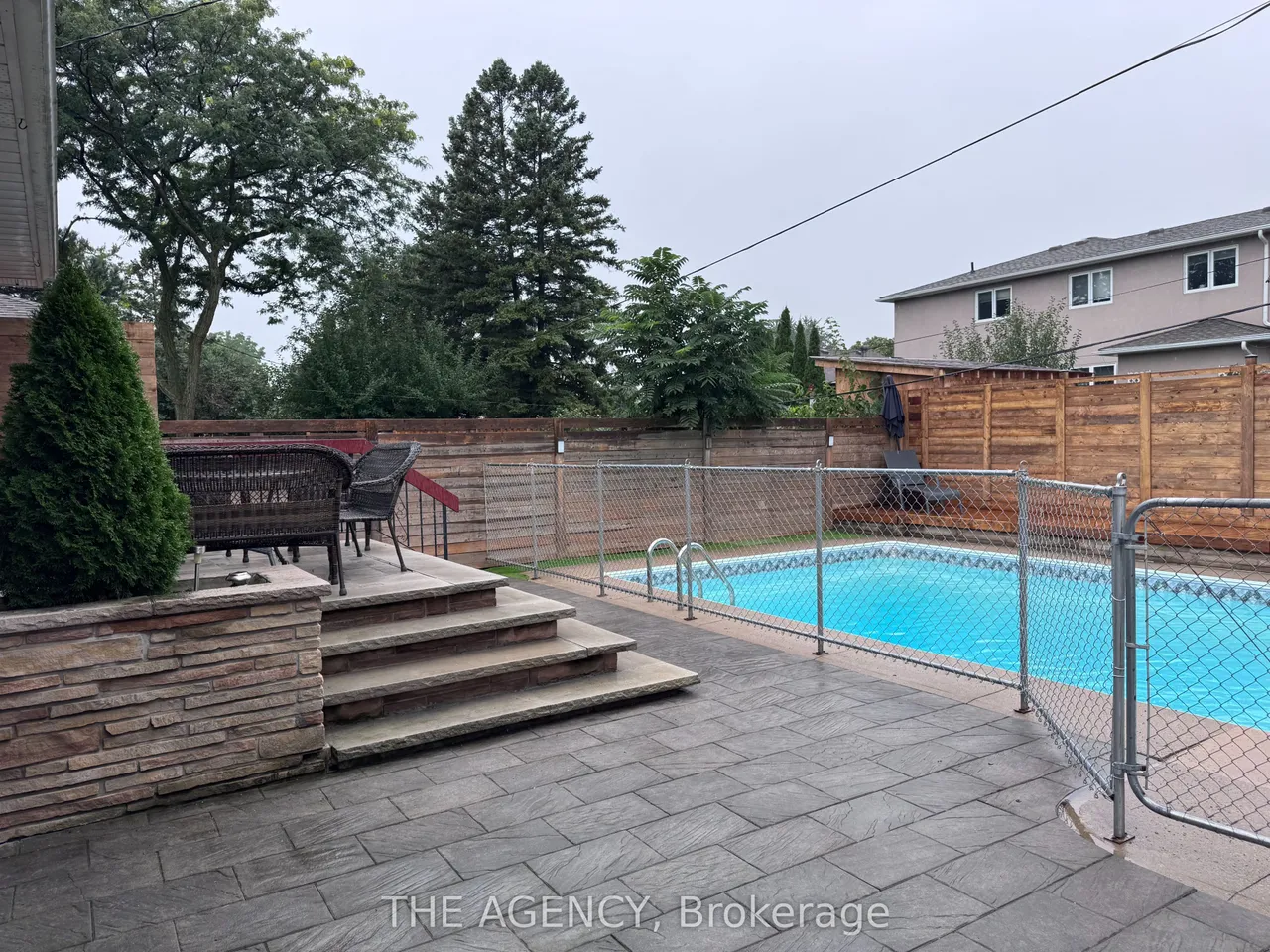 14 Wareside Road — photo 36