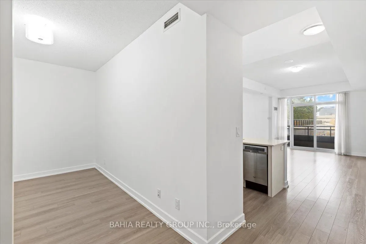 6 Eva Road — photo 38