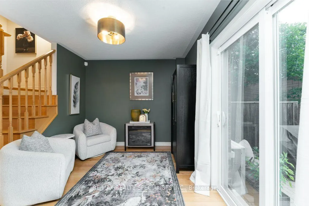 1115 Haig Boulevard — photo 3