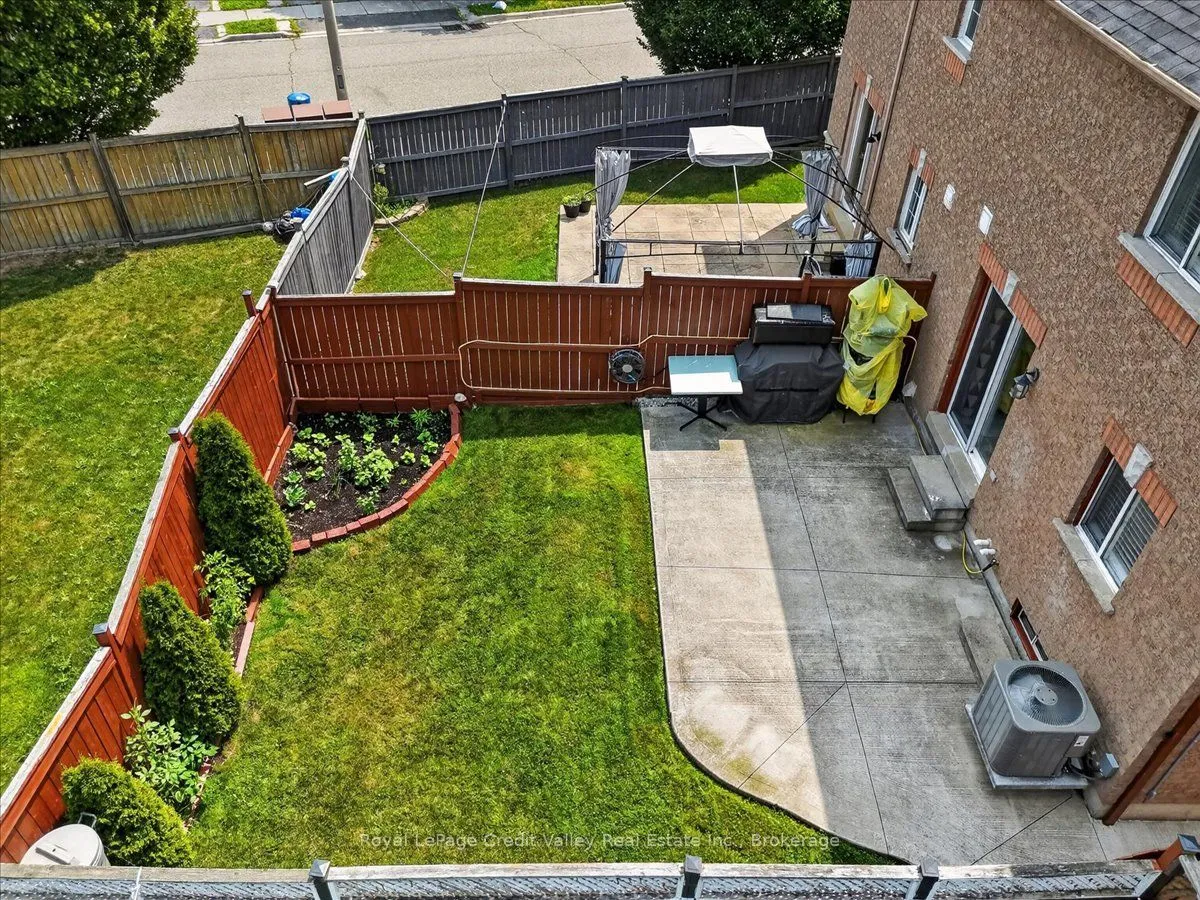 43 Coppermill Drive — photo 30
