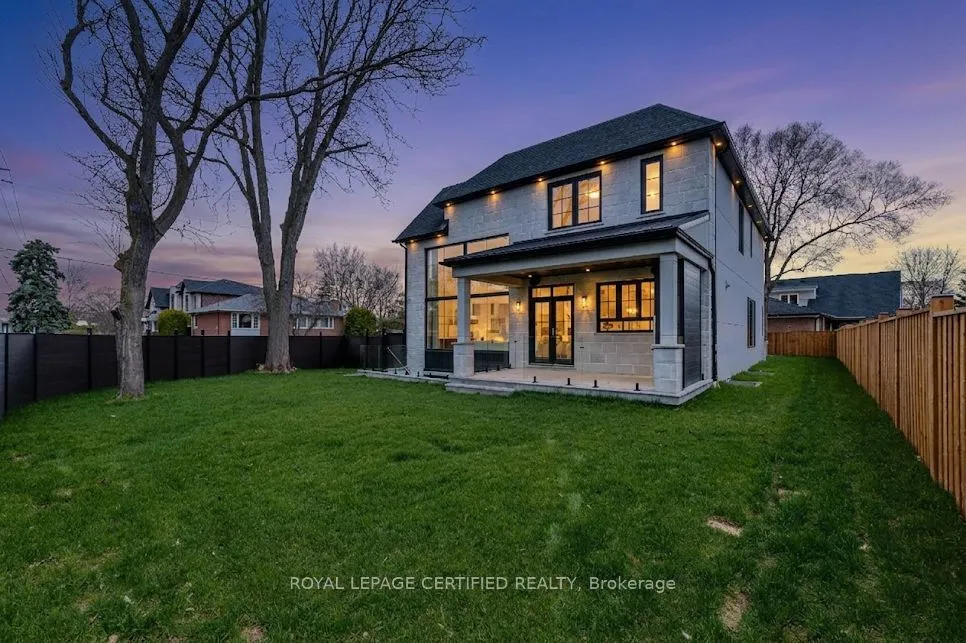 1404 Waverly Avenue SW — photo 2