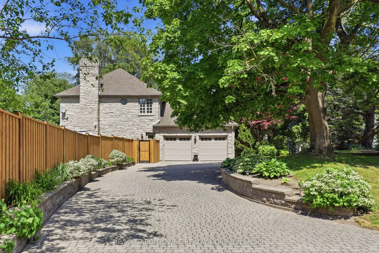 437 Cairncroft Road — photo 3