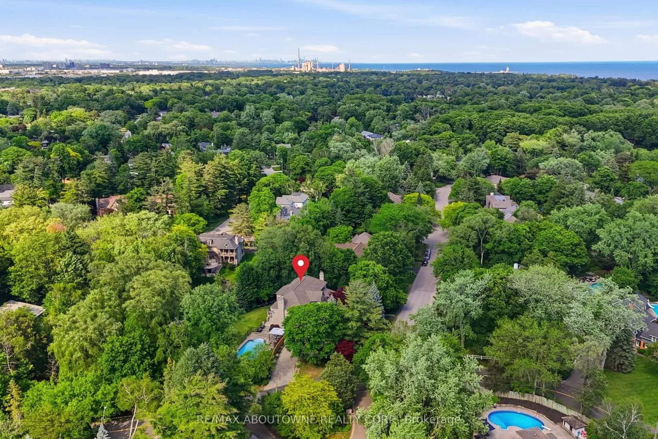 437 Cairncroft Road — photo 48
