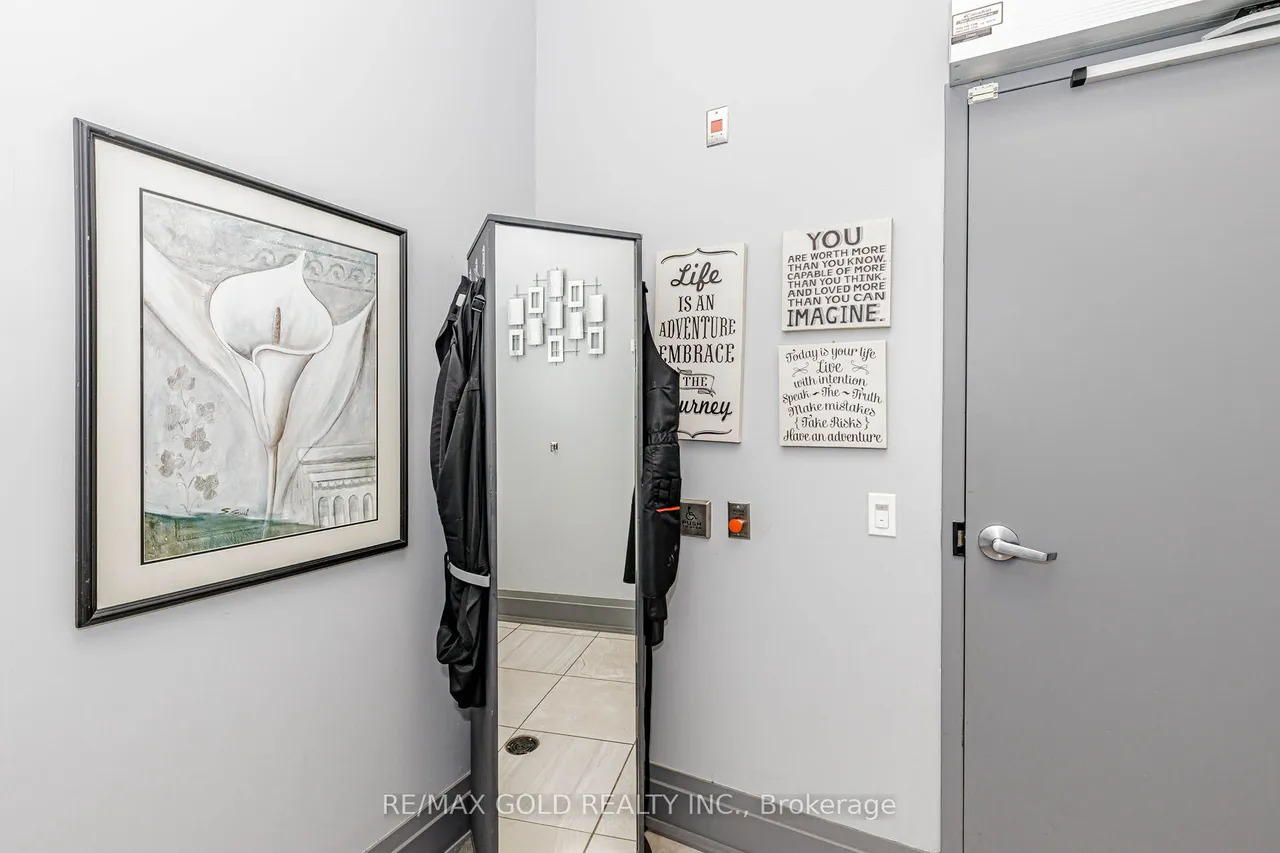 143 Clarence Street, Unit 16 Street — photo 47