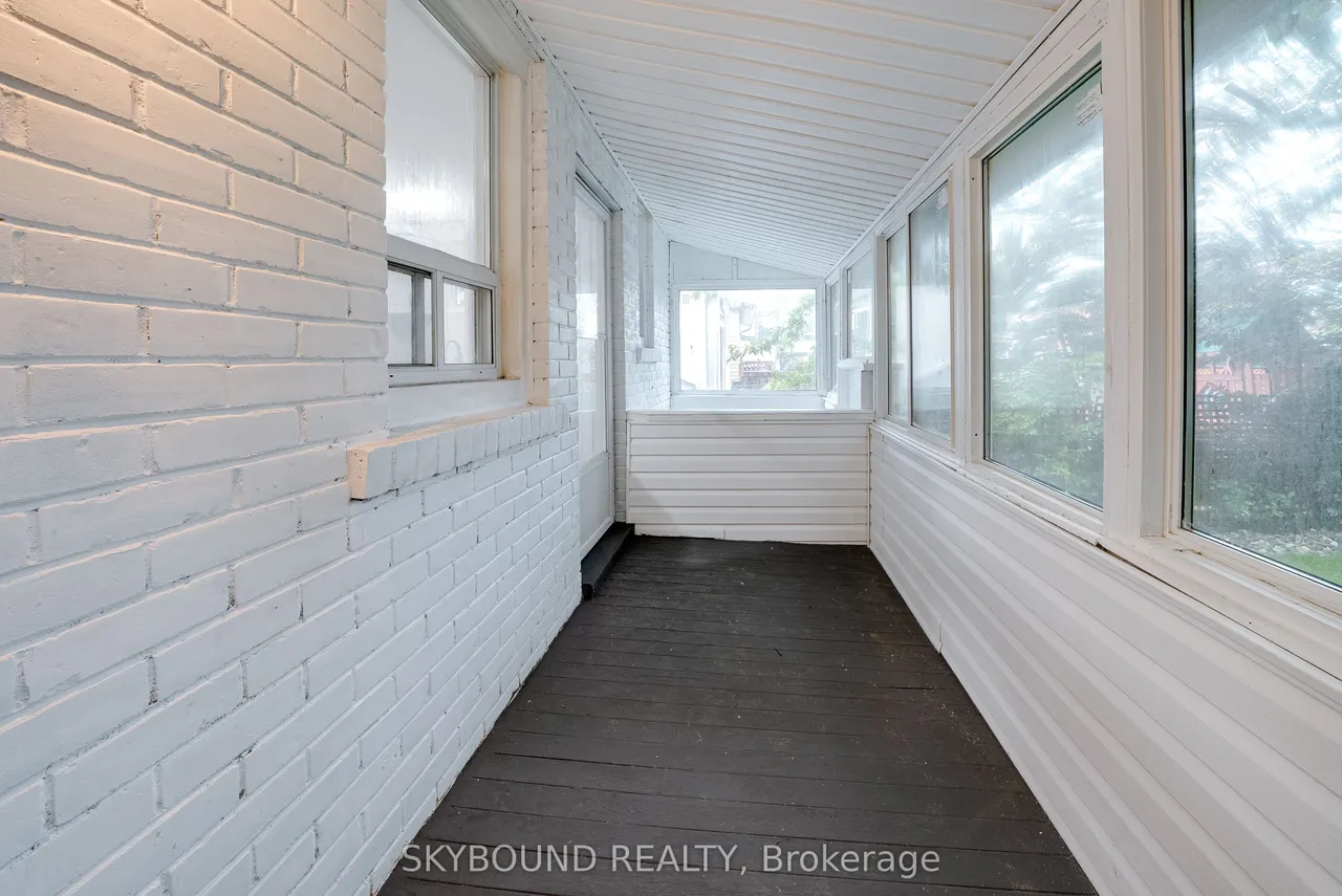 43 Craydon Avenue — photo 37