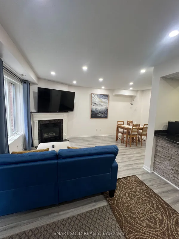 15 Laidlaw Street, Unit 608 — photo 2