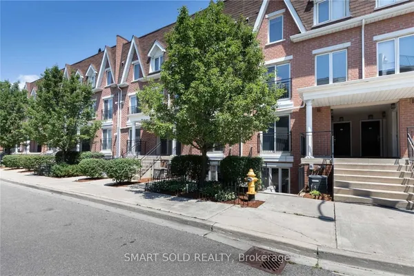 15 Laidlaw Street, Unit 608