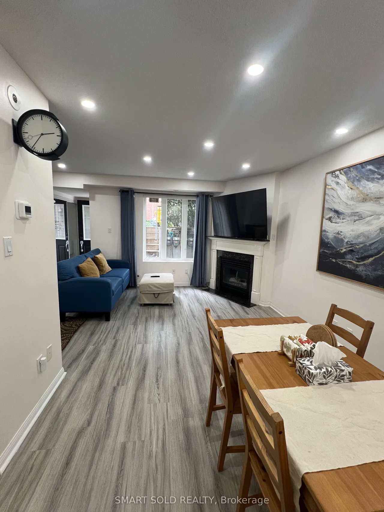 15 Laidlaw Street, Unit 608 — photo 3