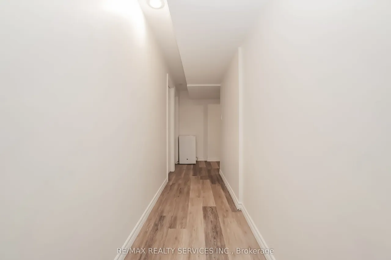 27 Colleyville Street — photo 49
