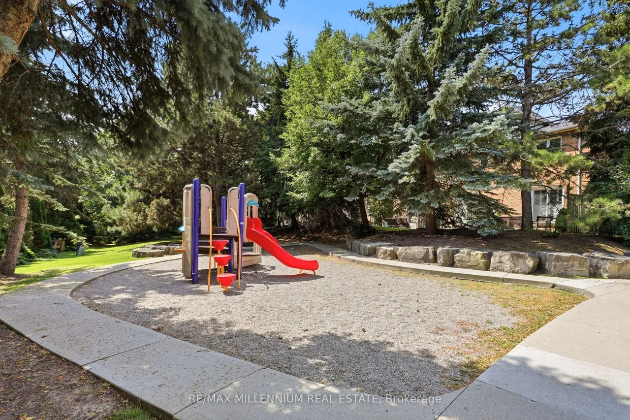 115 Bristol Road E — photo 40