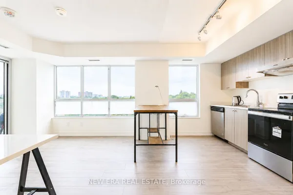10 Wilby Crescent — photo 2