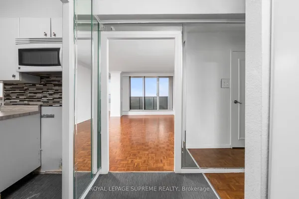 85 Emmett Avenue — photo 2