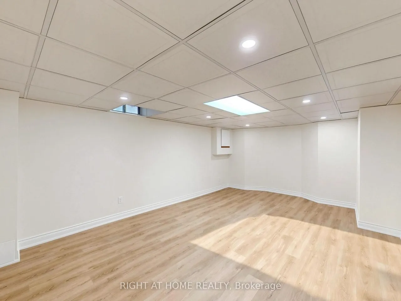 2920 Kingsway Drive — photo 49