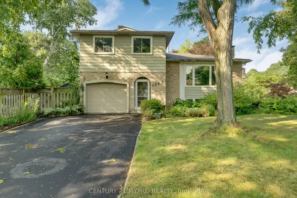 1242 Richards Crescent — photo 2