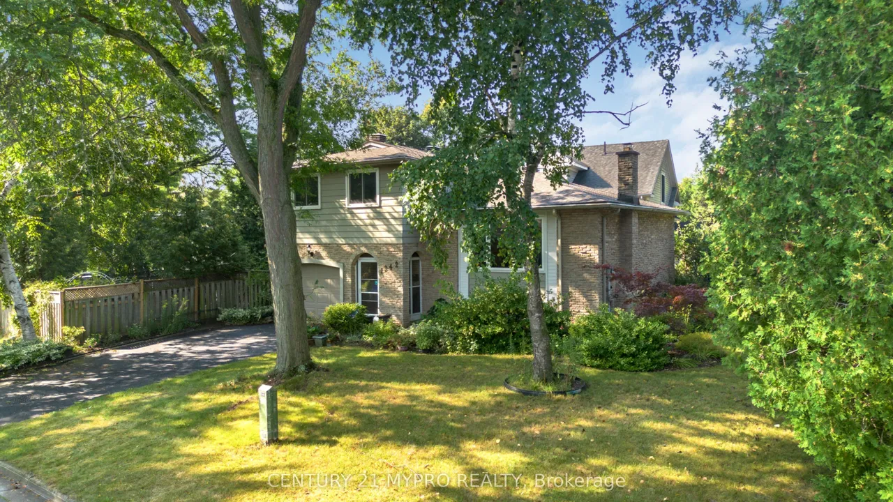 1242 Richards Crescent — photo 3
