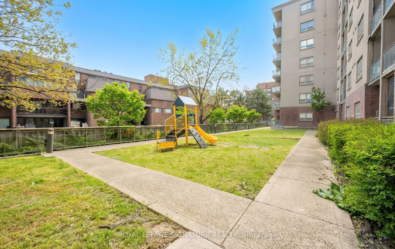 7405 Goreway Drive — photo 28