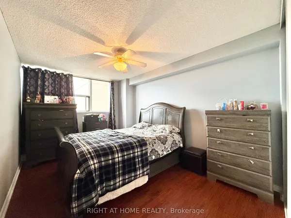2900 Battleford Road — photo 2