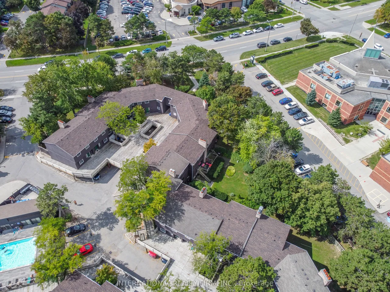 6855 Glen Erin Drive — photo 49