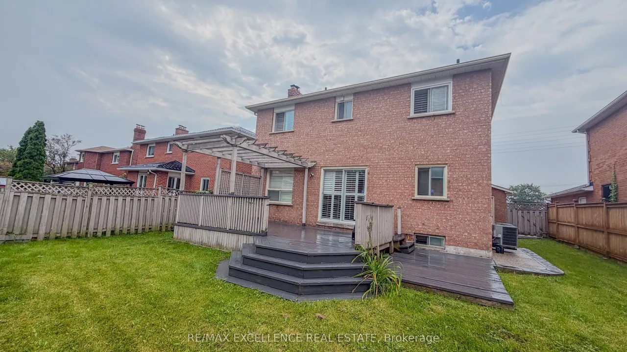 303 Hickory Circle — photo 31