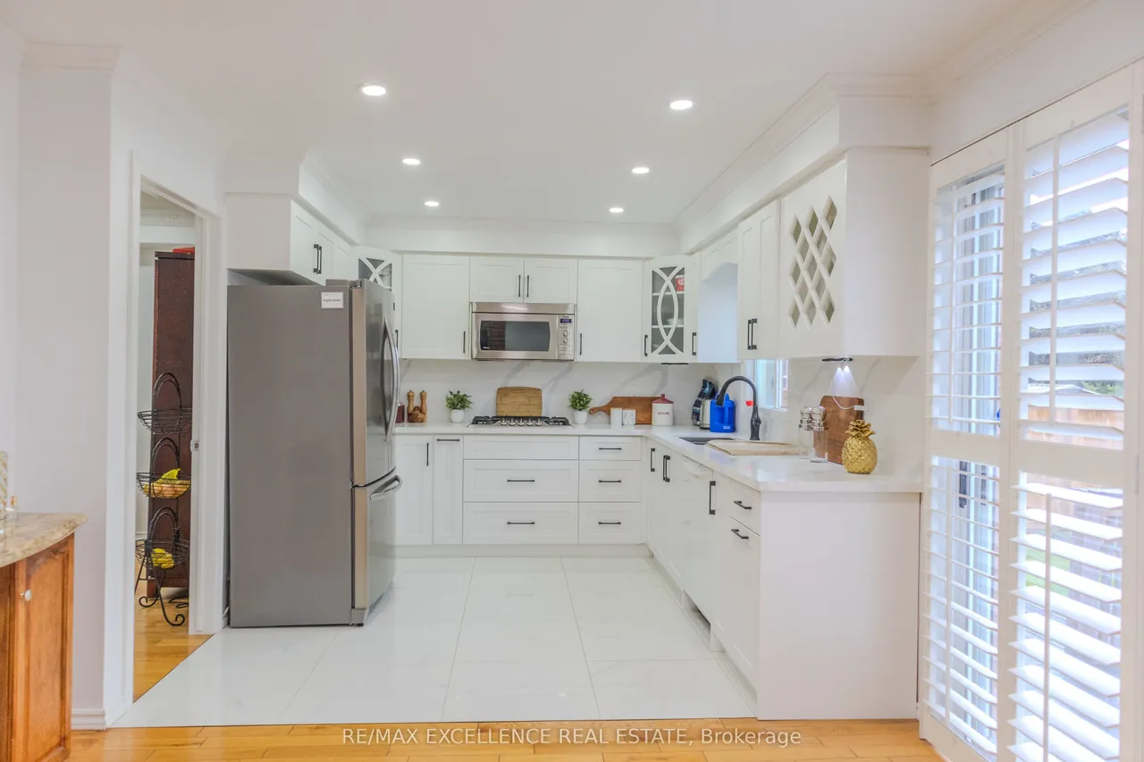 303 Hickory Circle — photo 32