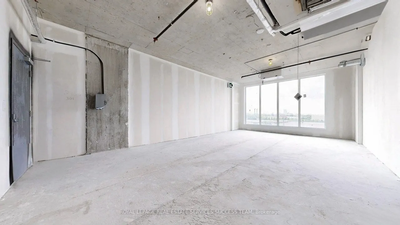 998 Martin Grove Road, Unit 301 — photo 2