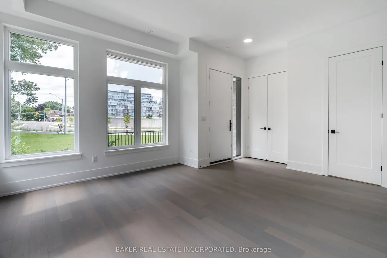 10 Lou Parsons Way — photo 3