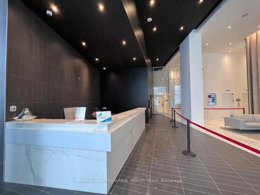3900 Confederation Parkway — photo 2