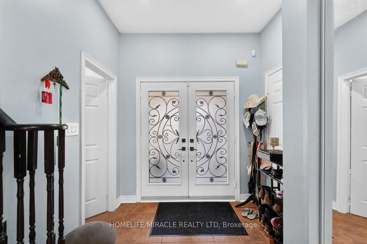 21 Chalkfarm Crescent — photo 3