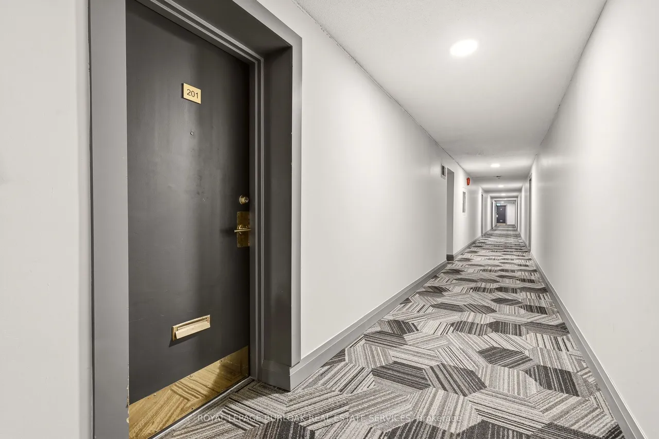 2411 New Street — photo 3