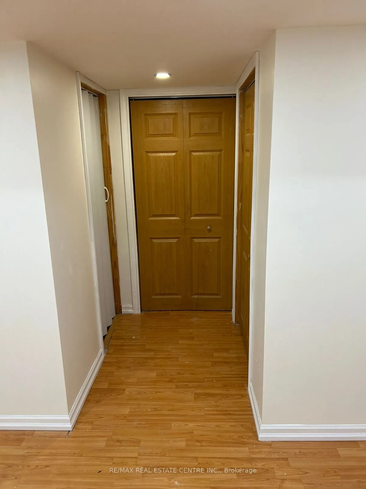6850 Dillingwood Drive — photo 40