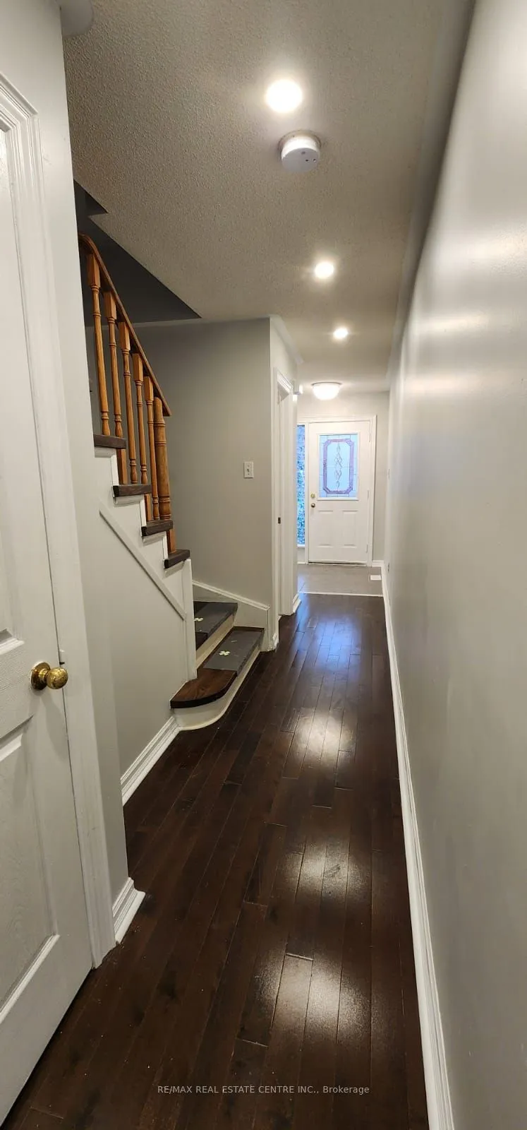 6850 Dillingwood Drive — photo 3