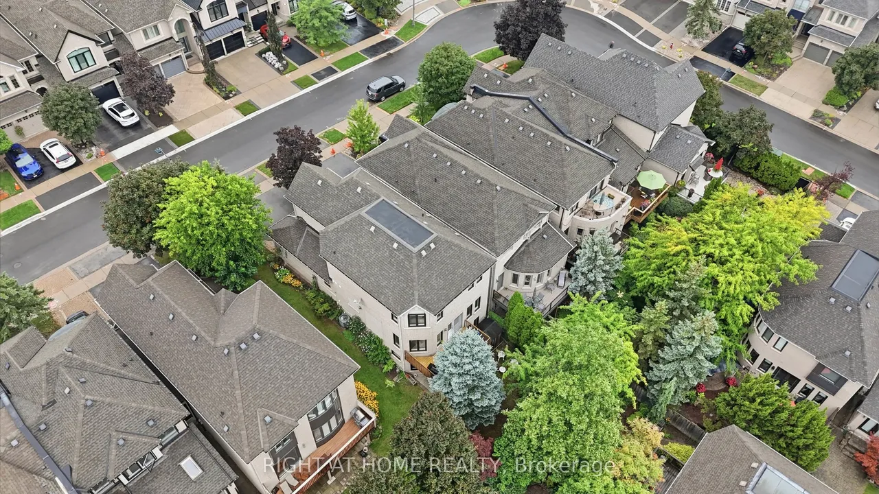 2121 Pinevalley Crescent — photo 41
