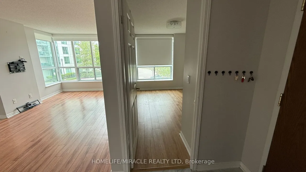4889 Kimbermount Avenue — photo 18