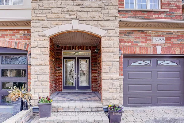 2455 Felhaber Crescent — photo 2