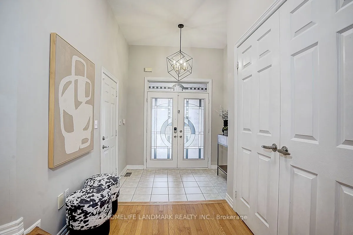 2455 Felhaber Crescent — photo 3