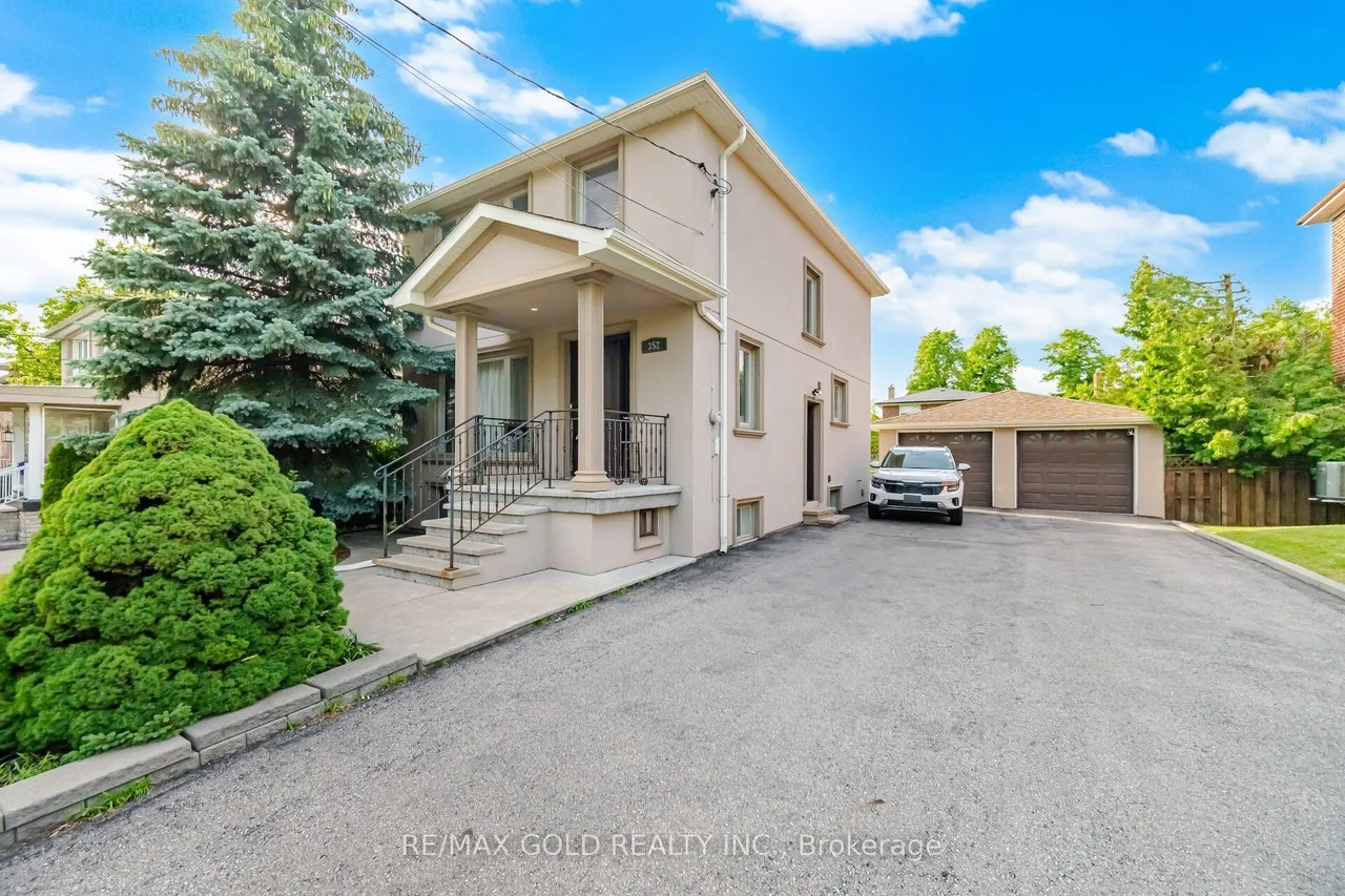 352 Maple Leaf Drive — photo 2