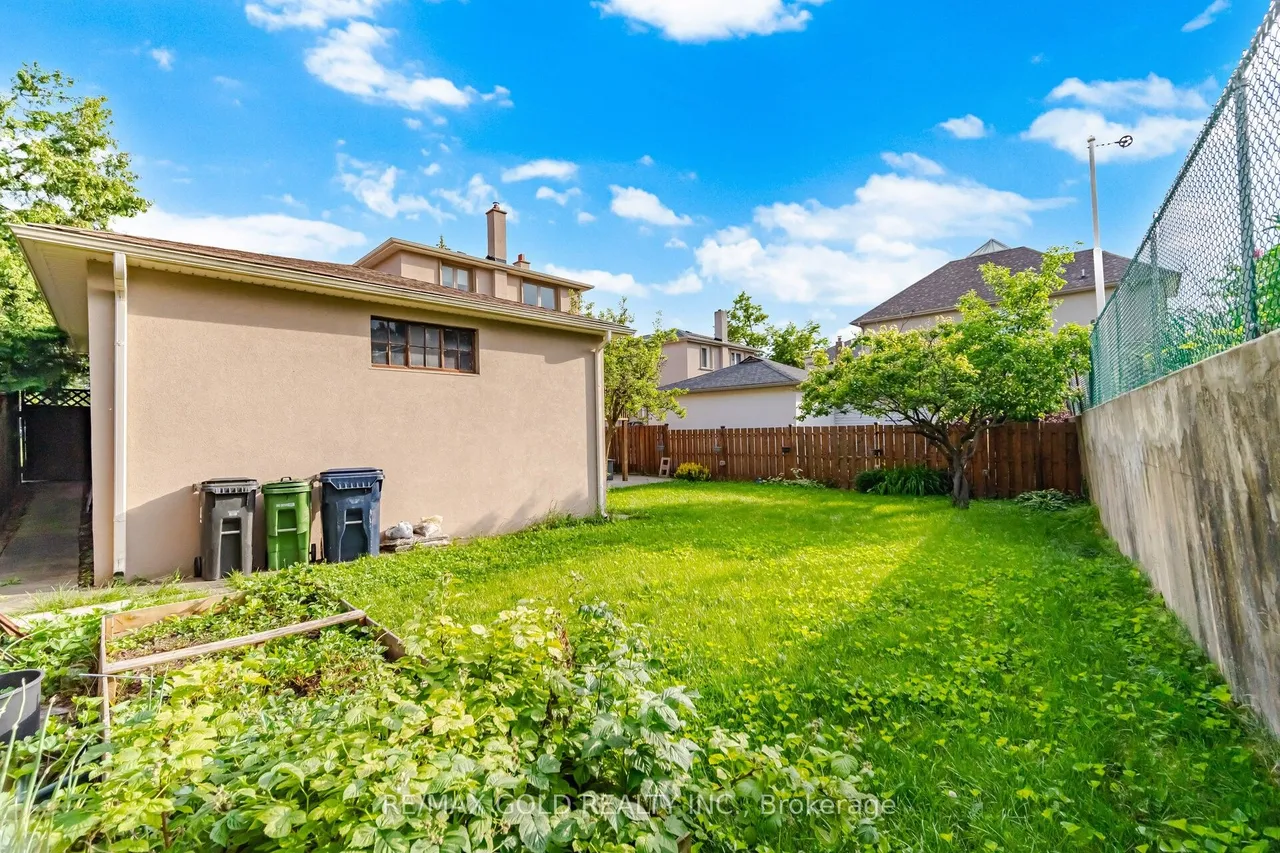 352 Maple Leaf Drive — photo 21