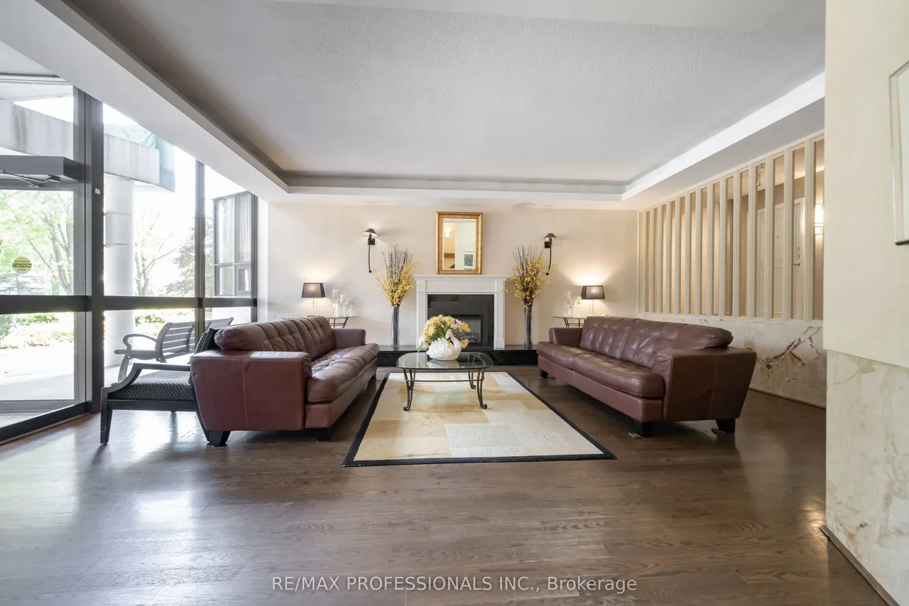 1333 Bloor Street — photo 3